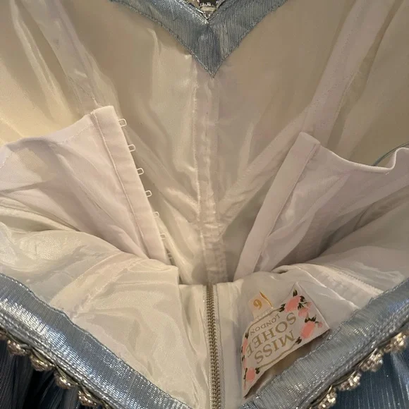 Miss Sohee - Strapless Silver Dress - Picture 5 of 6